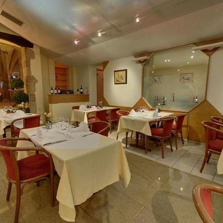 Logis Hotel De Paris Сент-Аволд Екстериор снимка